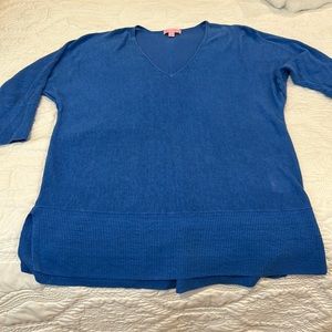 Lilly Pulitzer v Neck light weight tunic sweater M/L